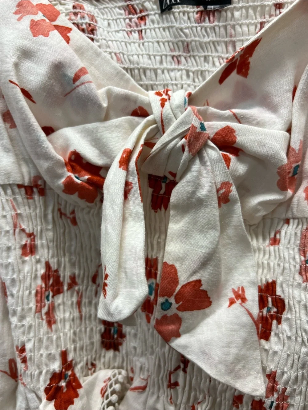 ZARA XS White Cropped Tie-Front Smocked Floral Blouse